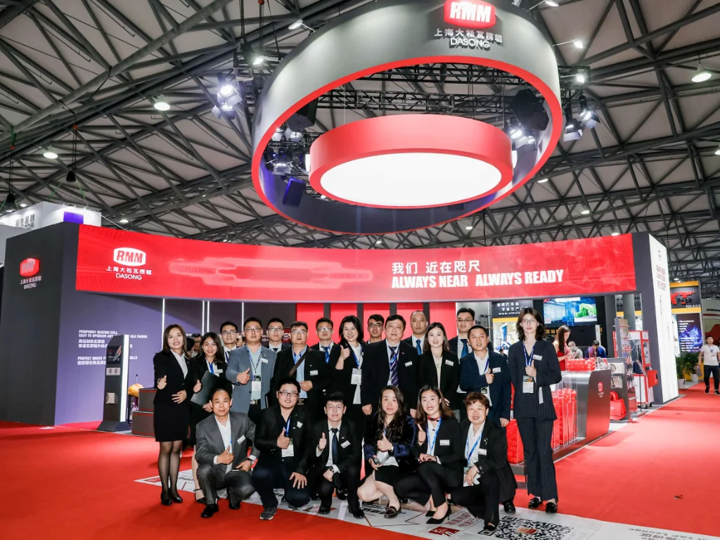 RMM Dasong team at SinoCorrugated exhibition booth showcasing corrugating roll technology