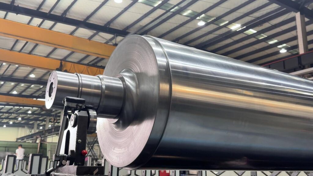 High-performance pressure roll for corrugated board manufacturing.